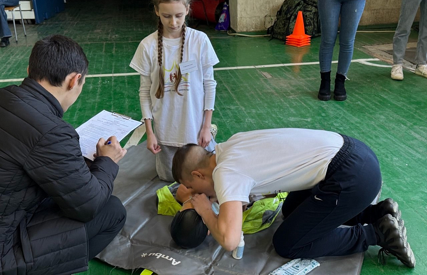Юные евпаторийцы поучаствовали в региональном этапе военно-спортивного кадетского многоборья «Растим патриотов»